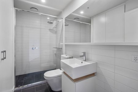 Register to Inspect / Contemporary 1-Bedroom Apartment with Secure Parking & Private Balcony – Lifestyle Meets Convenience - Photo 5