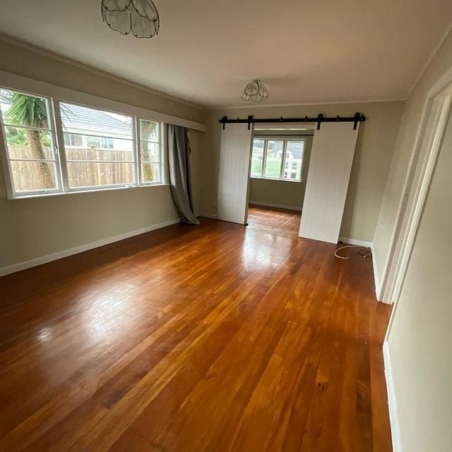 Charming 2BR Unit in New Lynn! - Photo 1