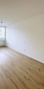 2.5 Zimmer, 86 m², 1. Stock - Photo 4