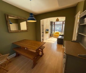 12 Halstein Drive, Ballyhackamore, Belfast, BT5 6JQ - Photo 1