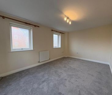 4 bedroom townhouse to rent - Photo 2