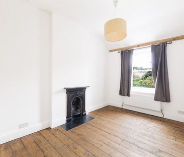 2 Bed Flat - Photo 1