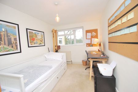 Grosvenor Bridge Road - Photo 5