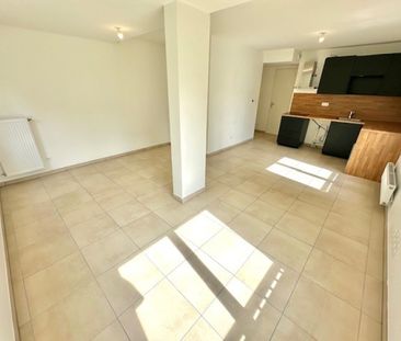 LUMINUEUX ET CHARMANT T1 DE 38.80M² EN REZ-DE-CHAUSSÉ DONNANT SUR C... - Photo 6