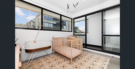 MODERN & STYLISH 3-BEDROOMS, 2.5 BATHS TOWNHOUSE IN FITZROY NORTH PREMIUM LOCATION - Photo 4