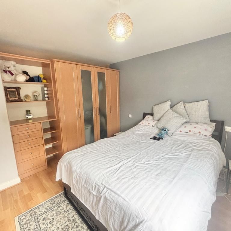4 bedroom detached house to rent - Photo 1