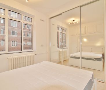 Latymer Court, Hammersmith Road, Hammersmith, London, W6 - Photo 5