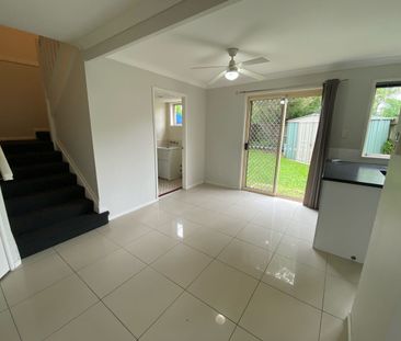 Modern Comfort and Convenience in the Heart of Eight Mile Plains - Photo 2
