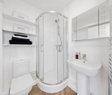 2 bedroom apartment to rent - Photo 4