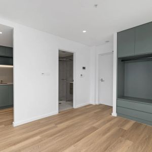Near new luxury studios just 700m from Ashfield Station | IVY Ashfield - Photo 3