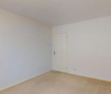 3 bedroom detached bungalow to rent - Photo 3