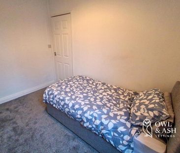 65 Bloomfield Avenue, Belfast, BT5 5AA - Photo 5