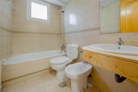 Calle de Méndez Álvaro, Madrid, Community of Madrid 28045 - Photo 4