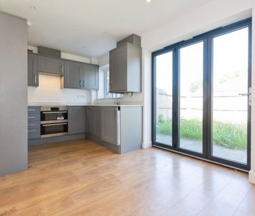 Petersfield Road - Photo 1