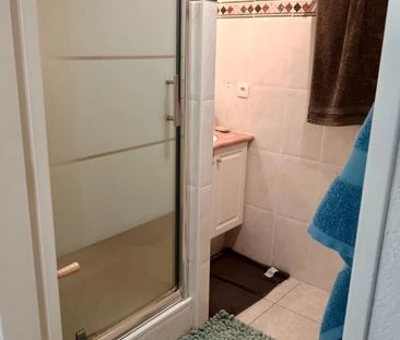 Location Appartement 2 pièces 49m² NICE 06100 - Photo 3