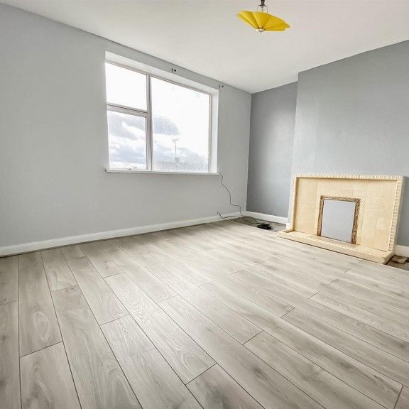 Quinton Parade, Coventry, CV3 5HW - Photo 1