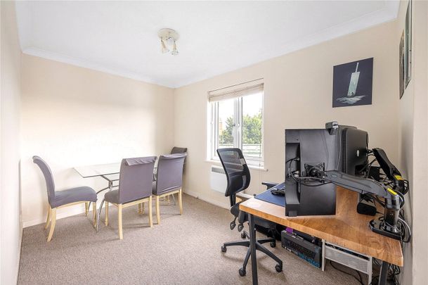 Carrara Wharf, Ranelagh Gardens, London, SW6 flat to rent - Photo 1