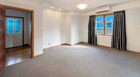 Life By The Beach!! - Photo 2