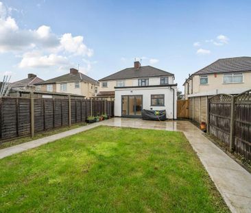 4 bedroom semi-detached house to rent - Photo 1