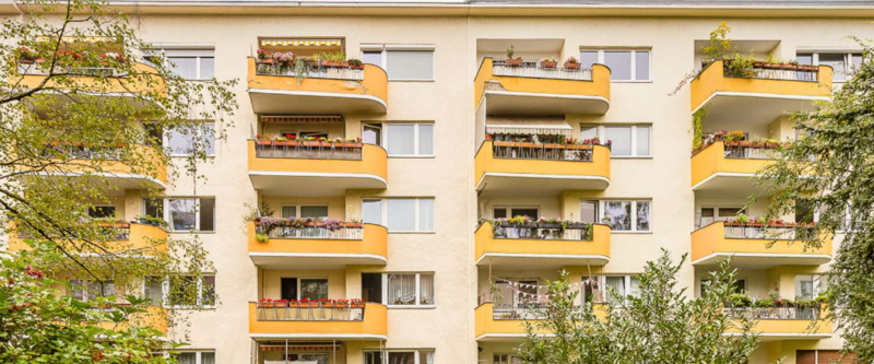 Helle 3-Zimmer-Wohnung mit Balkon im lebendigem Kreuzberg - Foto 1
