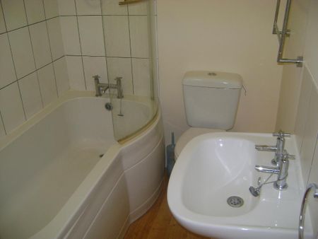 Studio to rent - Photo 4