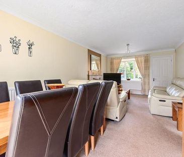 3 bedroom semi-detached house to rent - Photo 3