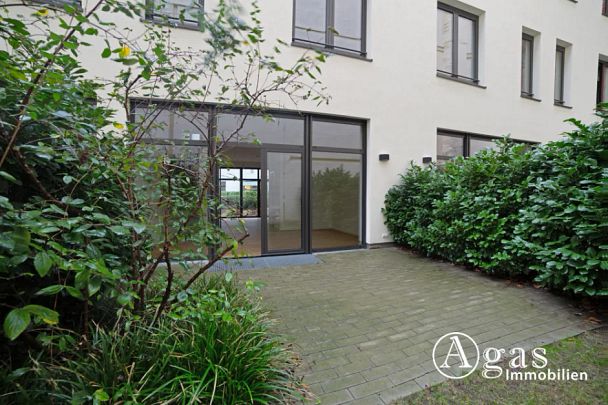 Luxuriöses Townhouse mit 5 Zimmern, EBK und privater Dachterrasse in Premium-Lage in Mitte! - Photo 1