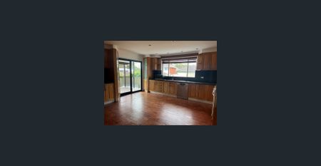 A FANTASTIC HOME WITH 2 KITCHENS & ELECTRIC GATES - Photo 5