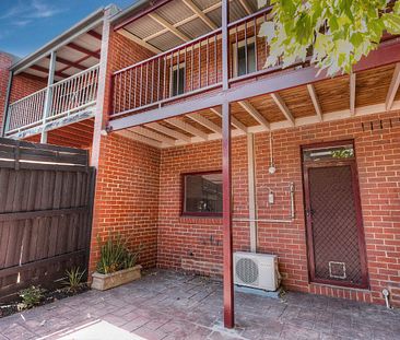 20 Bendall Street, Kensington VIC 3031 - Photo 1