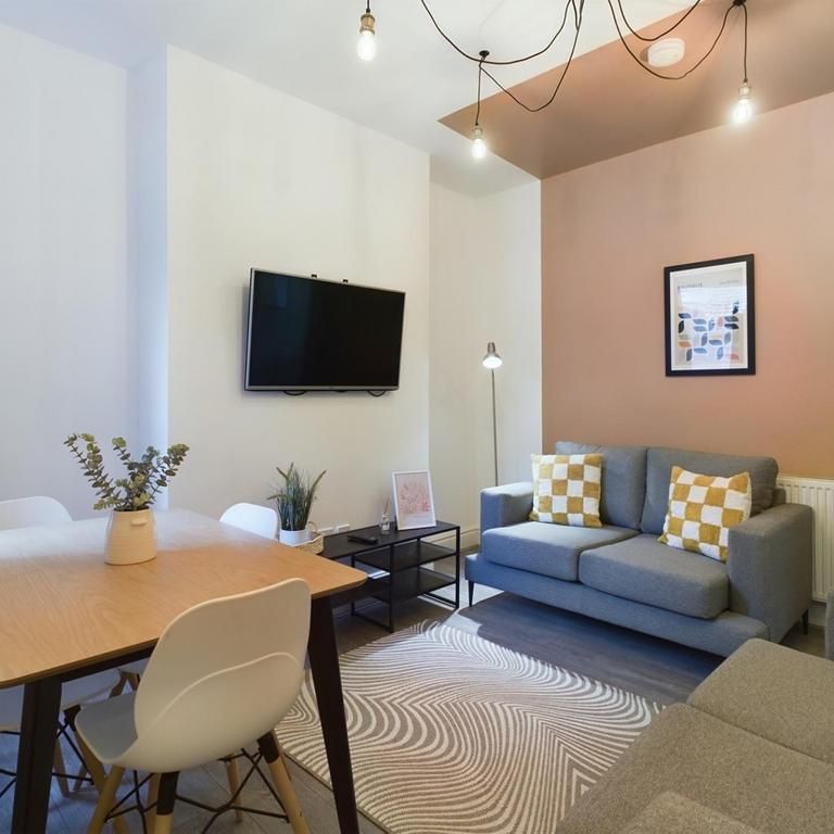 4 bedroom house to rent - Photo 1