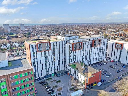 Beaumont Court, 61-71 Victoria Avenue, Southend On Sea, Essex, SS2 6EB - Photo 4
