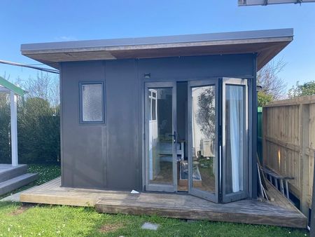 Fully furnished studio cabin - Photo 3