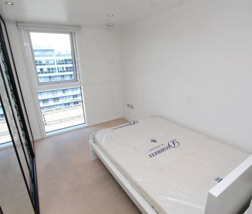 Room in a Shared House, Colnbrook Street, SE1 - Photo 3