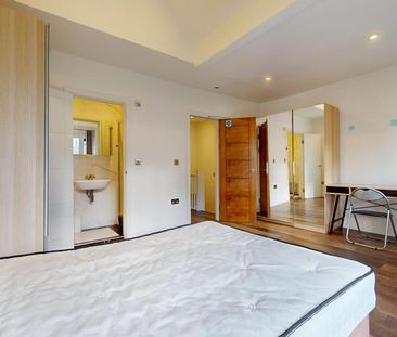 5 bedroom townhouse to rent - Photo 3