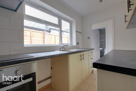 2 bedroom terraced house to rent - Photo 2
