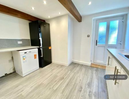 2 bedroom detached house to rent - Photo 4