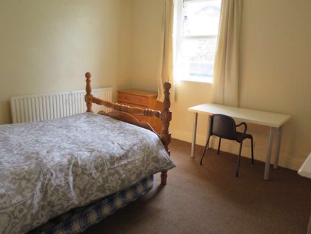 Large and bright spacious house share Room 2 - Photo 3