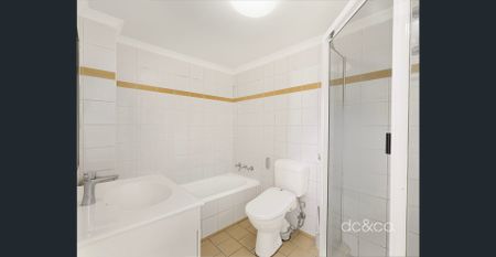 Spacious one-bedroom apartment with large balcony - Photo 4