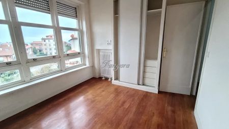 Piso de alquiler en Neguri Hiribidea, Neguri - Photo 2