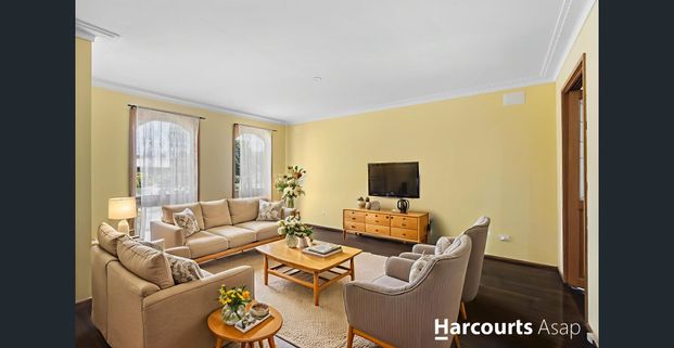 Family Living in Endeavour Hills - Photo 1