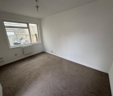 5 bedroom semi-detached house to rent - Photo 6