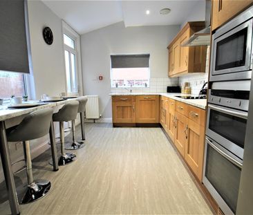 Estcourt Avenue, Headingley, LS6 3ES, Leeds - Photo 6