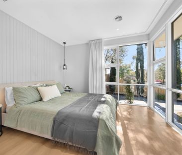 Effortless Living in a Prime Bayswater Pocket - Photo 1