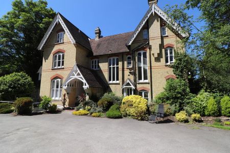 1 bedroom ground floor flat to rent - Photo 3