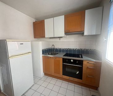 Studio MEUBLE de 28.98 m², rue Beaucourt-Decourchelles- La Catho réf 4298 - Photo 1