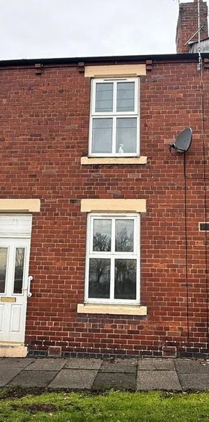 2 bedroom terraced house to rent - Photo 1