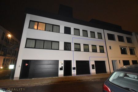 Ruim, energiez. 3 slpk-appt. met terras, lift en garage in hartje Dendermonde - Photo 2