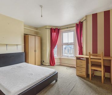 3 bedroom semi-detached house to rent - Photo 4