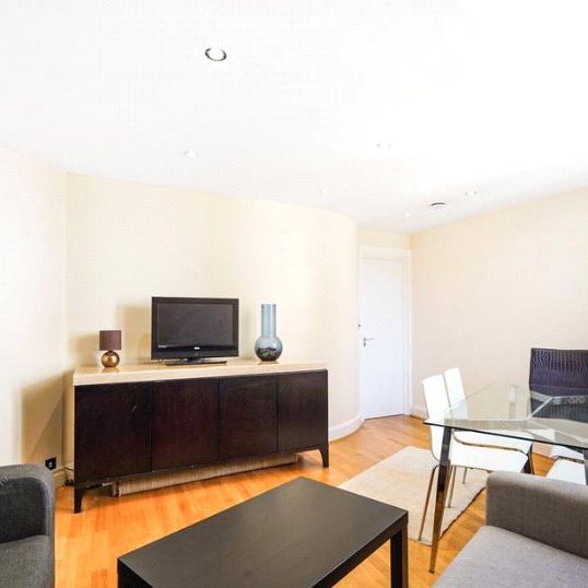 Eliot Mews, St John’s Wood - Photo 1