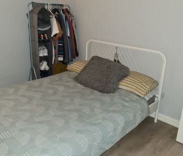 1A Woodland Avenue, Belfast BT14 6BY - Photo 4